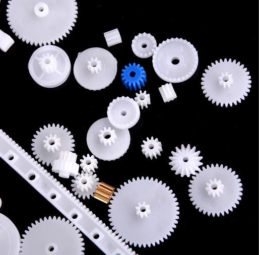 A Comprehensive Guide To Plastic Gears: Types, Applications