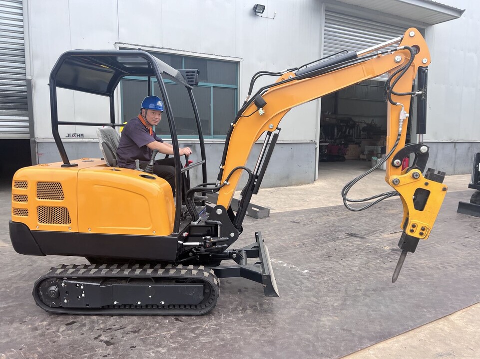 How To Choose The Mini Excavator Attachments in Canada?