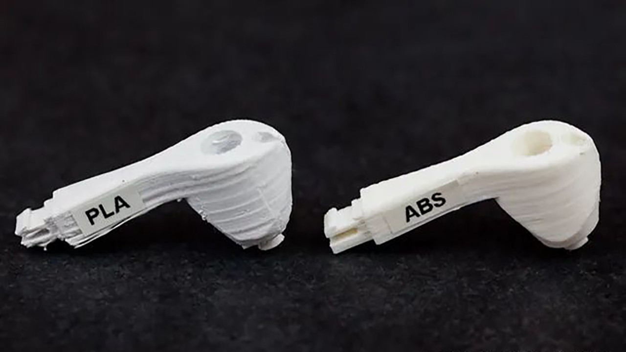PLA vs ABS: How to choose a 3D printing material?