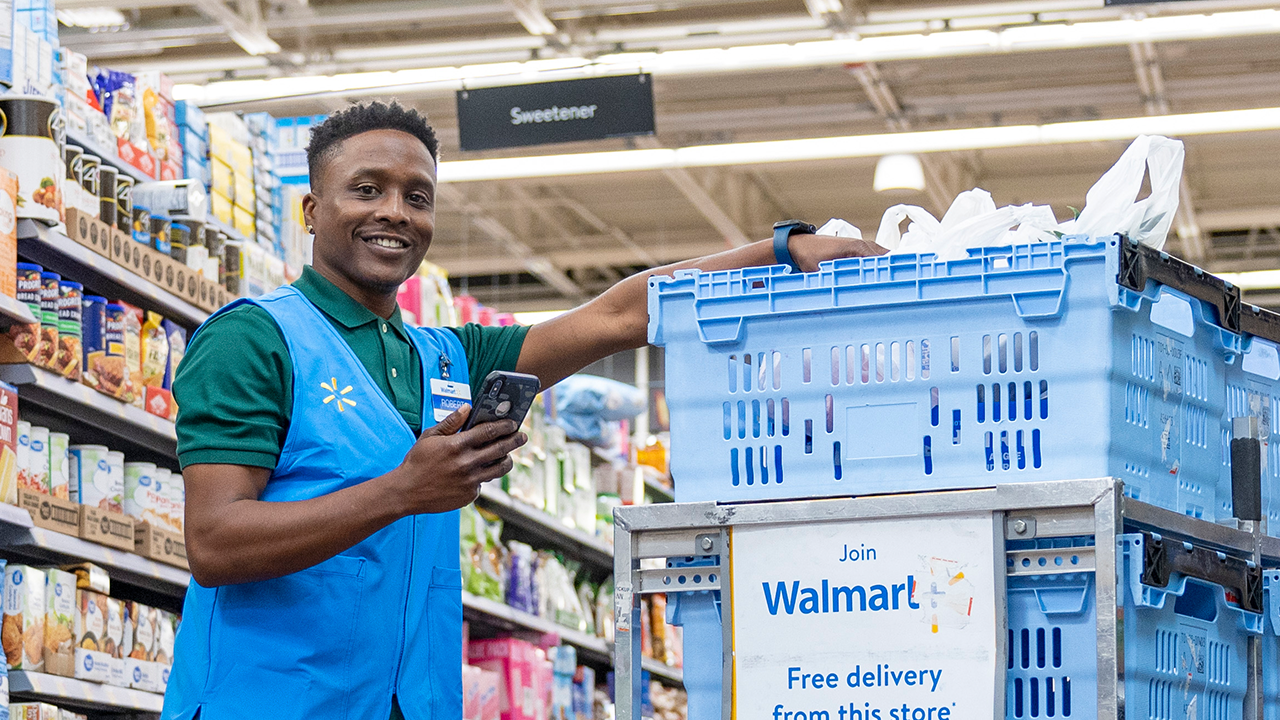 12 Things You Might Not Know About Working at Walmart