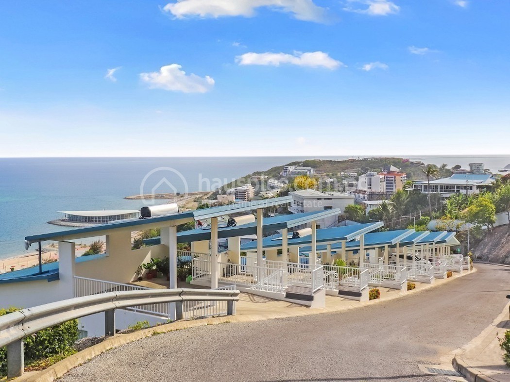 Hausples com pg on LinkedIn: Coastwatchers Court Town Hausples com pg on LinkedIn: Coastwatchers Court Town