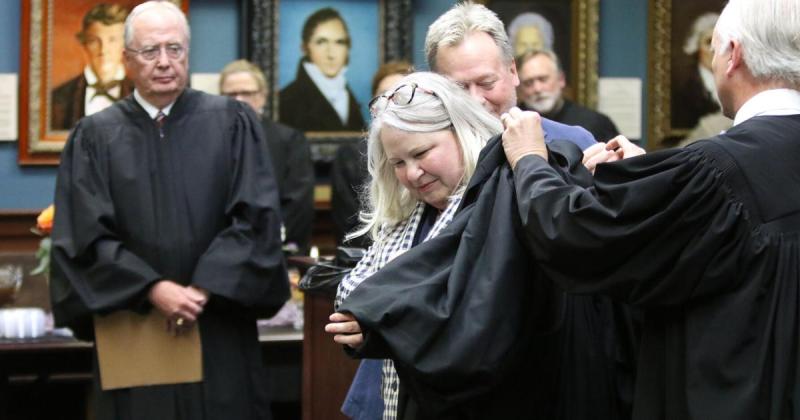 Jason Roberts on LinkedIn: Jones sworn in as newest Court of Appeals judge Jason Roberts on LinkedIn: Jones sworn in as newest Court of Appeals judge