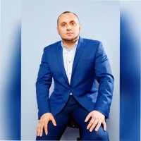 Ferris Kassar headshot
