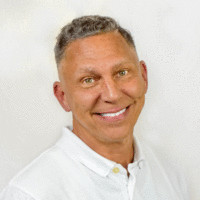 Kurt Buehler headshot