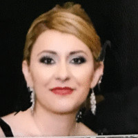 Arely Martinez headshot