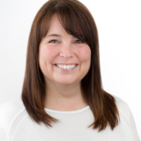 Jennifer Selan headshot