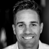 Daniel Taylor headshot