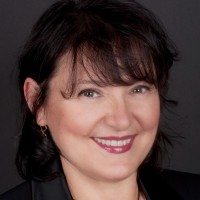 Eav Andrea Volore headshot