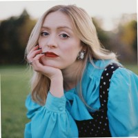 Lori Ste Croix Aspiring Marketing Digital Media Professional Lori Ste Croix Aspiring Marketing Digital Media Professional