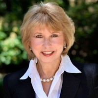 Kathy Armstrong headshot