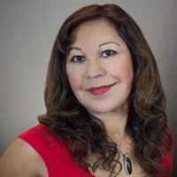 Joanna Menjivar headshot