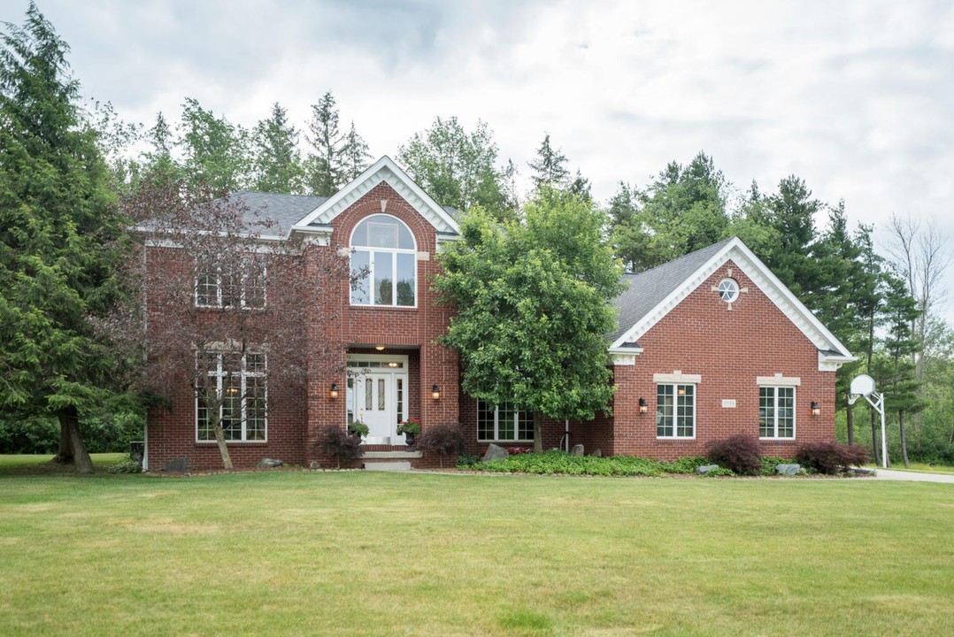 Just Listed 15 Ponderosa Ct Orchard Park NY 14127 Just Listed 15 Ponderosa Ct Orchard Park NY 14127