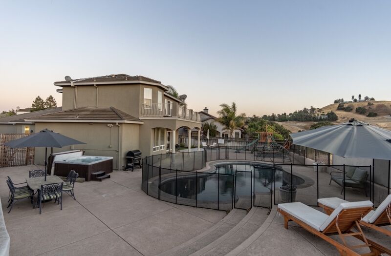 Johanna Gallo on LinkedIn: OPEN HOUSE TODAY 658 Oak Canyon Court Johanna Gallo on LinkedIn: OPEN HOUSE TODAY 658 Oak Canyon Court