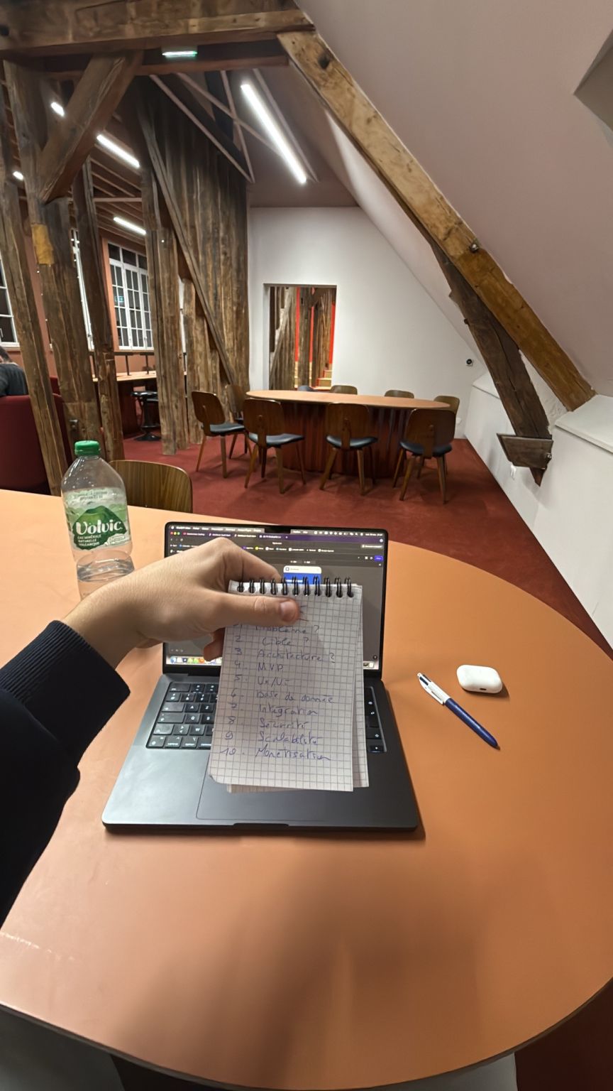 Tu veux lancer un SaaS ou une App ?
Alors retiens ça : 90 % des projets échouent pour des erreurs basiques.
Et pourtant… il suffit de maîtriser 10 points pour éviter le carnage.
Voici les 10… | Florent GHIZZONI