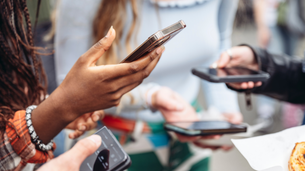 Understanding Teens and their Online World Essential knowledge for Understanding Teens and their Online World Essential knowledge for