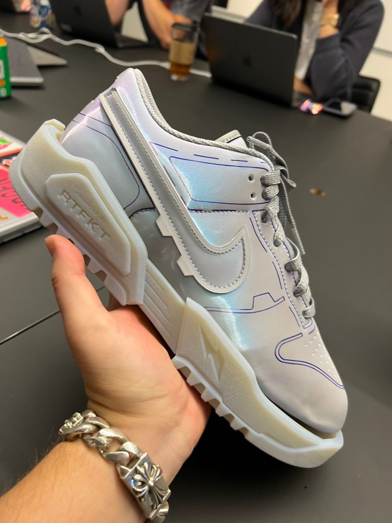 RTFKT x NIKE Dunk Genesis 🌐 Legends in the making with the RTFKT x NIKE Dunk Genesis 🌐 Legends in the making with the