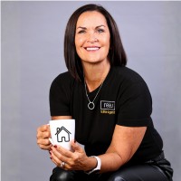 Cynthia Lesinski headshot