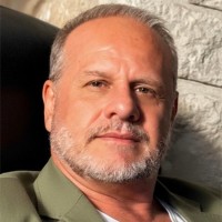 Greg Bly headshot