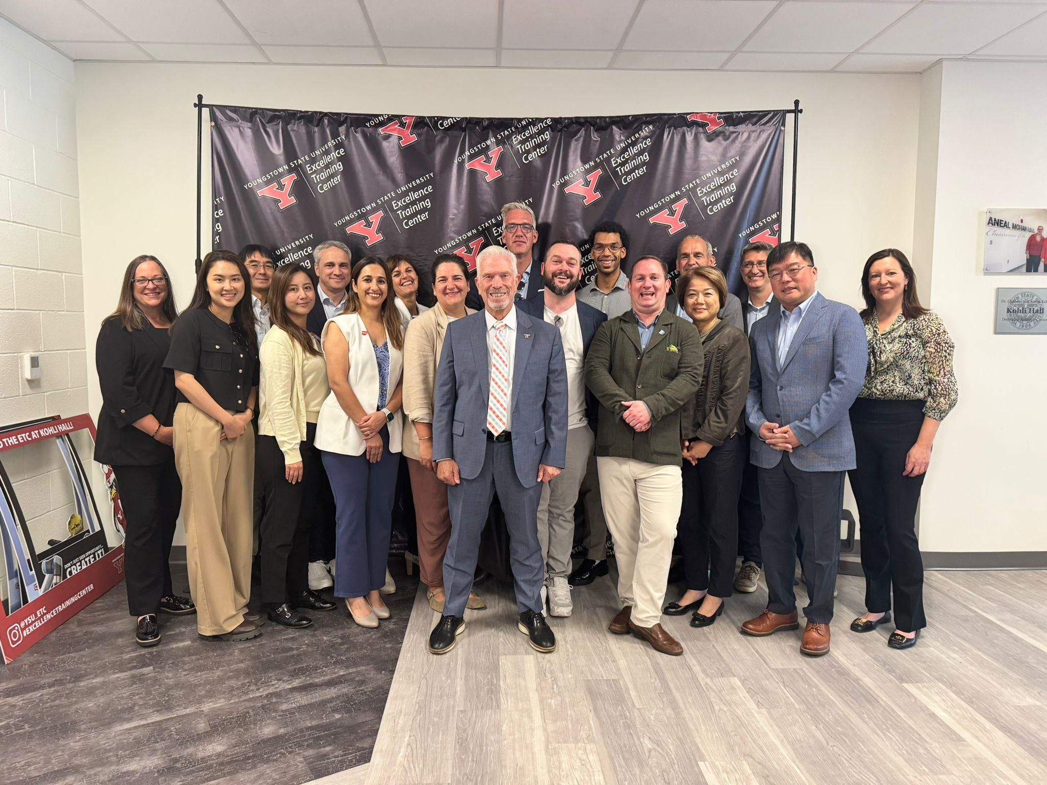 이미지에 alt 속성이 없음