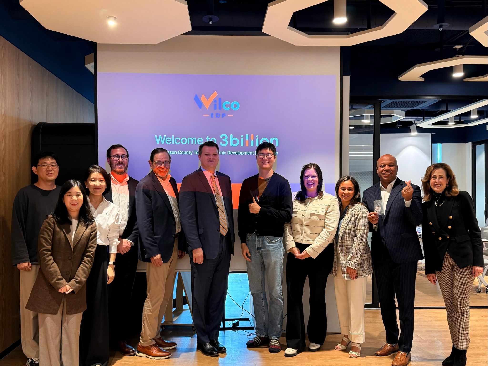 이미지에 alt 속성이 없음