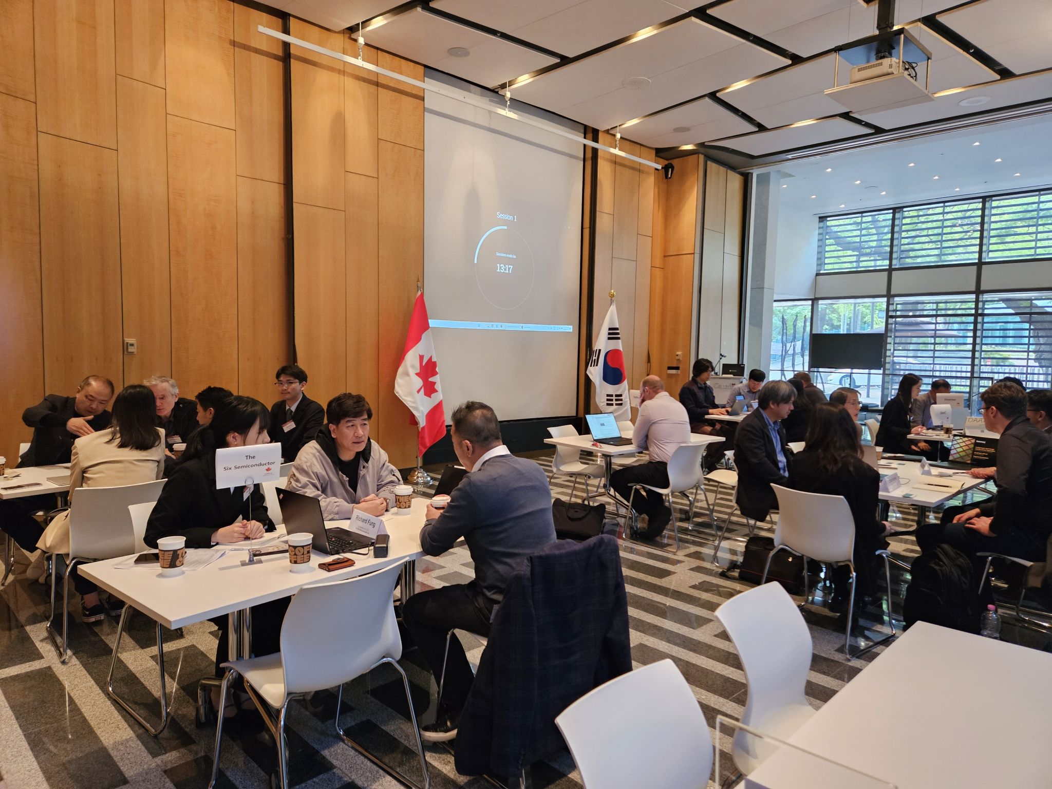 이미지에 alt 속성이 없음