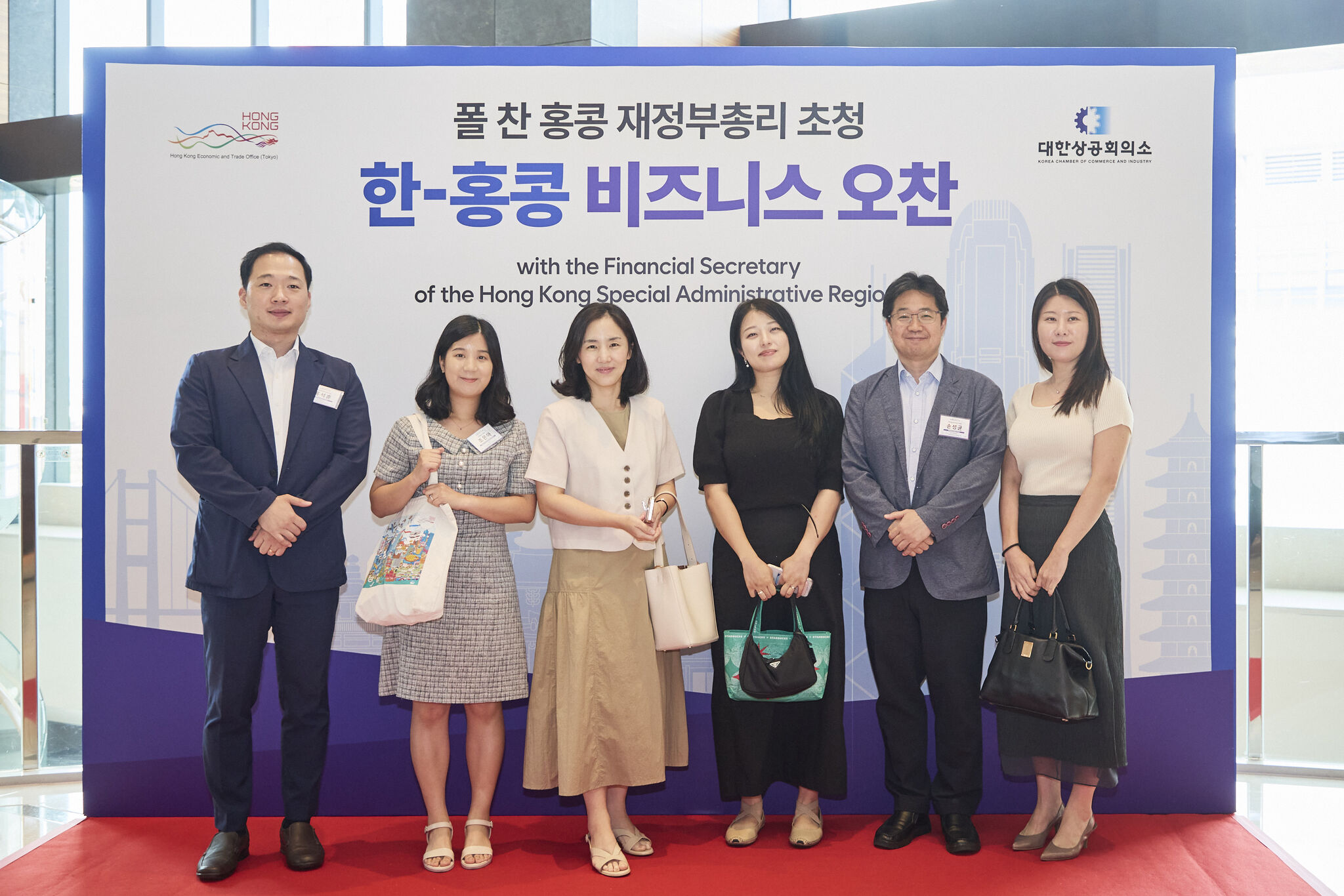 이미지에 alt 속성이 없음