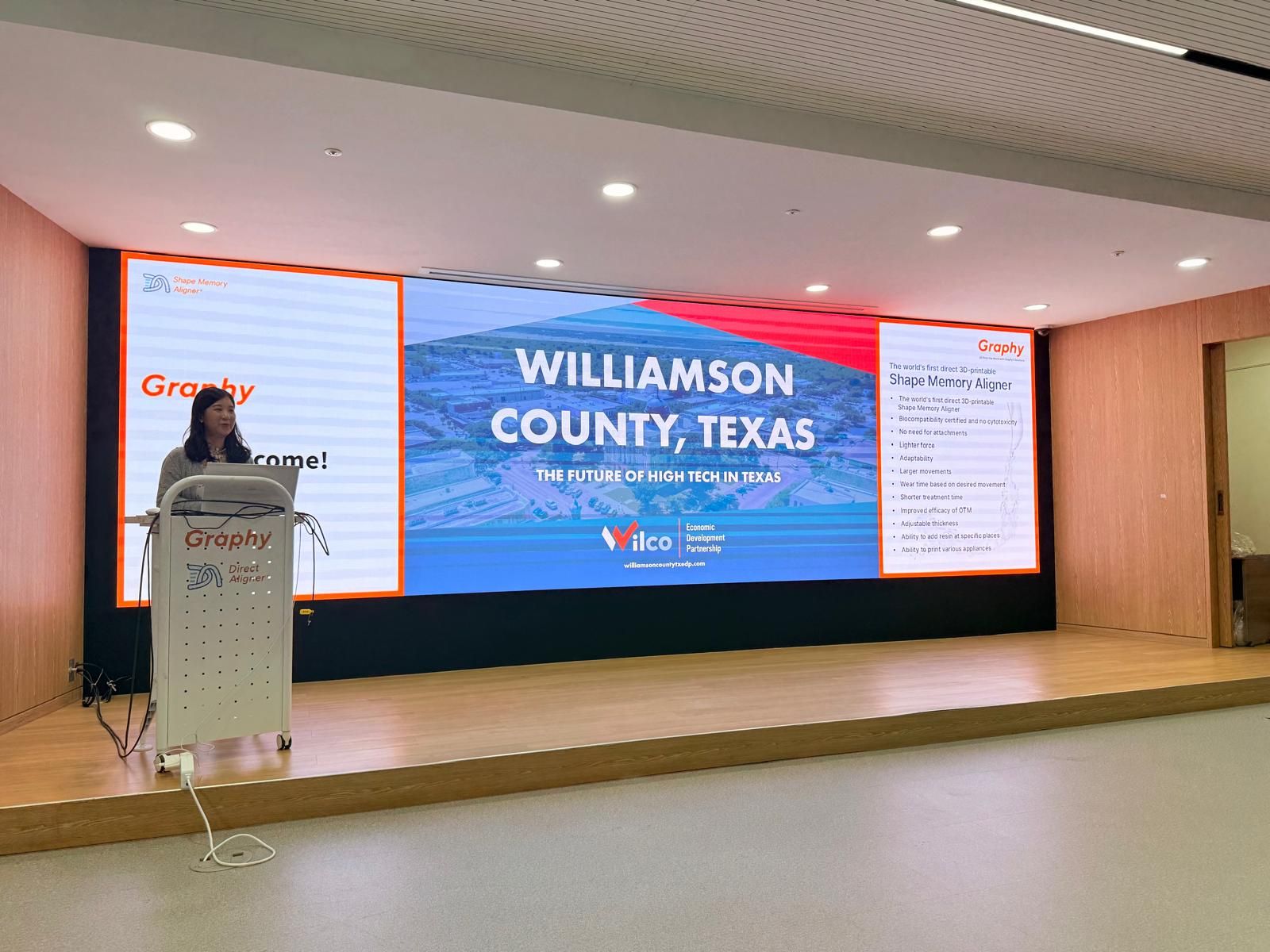 이미지에 alt 속성이 없음